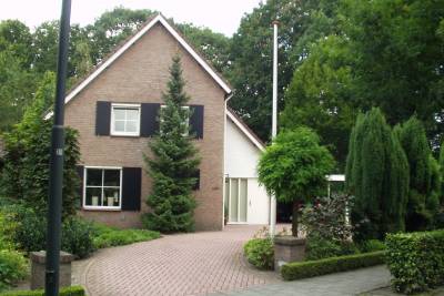 Lekkerbeetjelaan 100, Vught